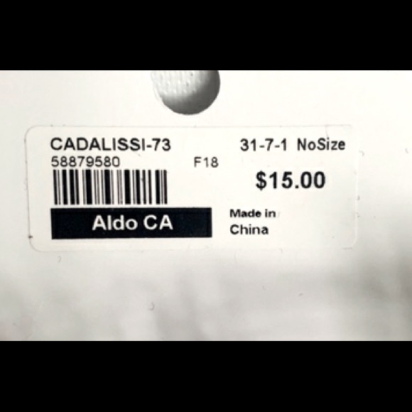 FREE WITH BUNDLE ✨ - Picture 2 of 2